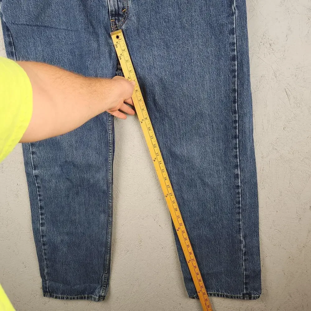 Levis measurements photos